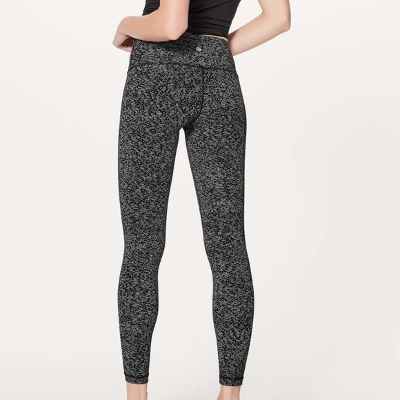 Lululemon Wunder Under leggings - Picture 2 of 5